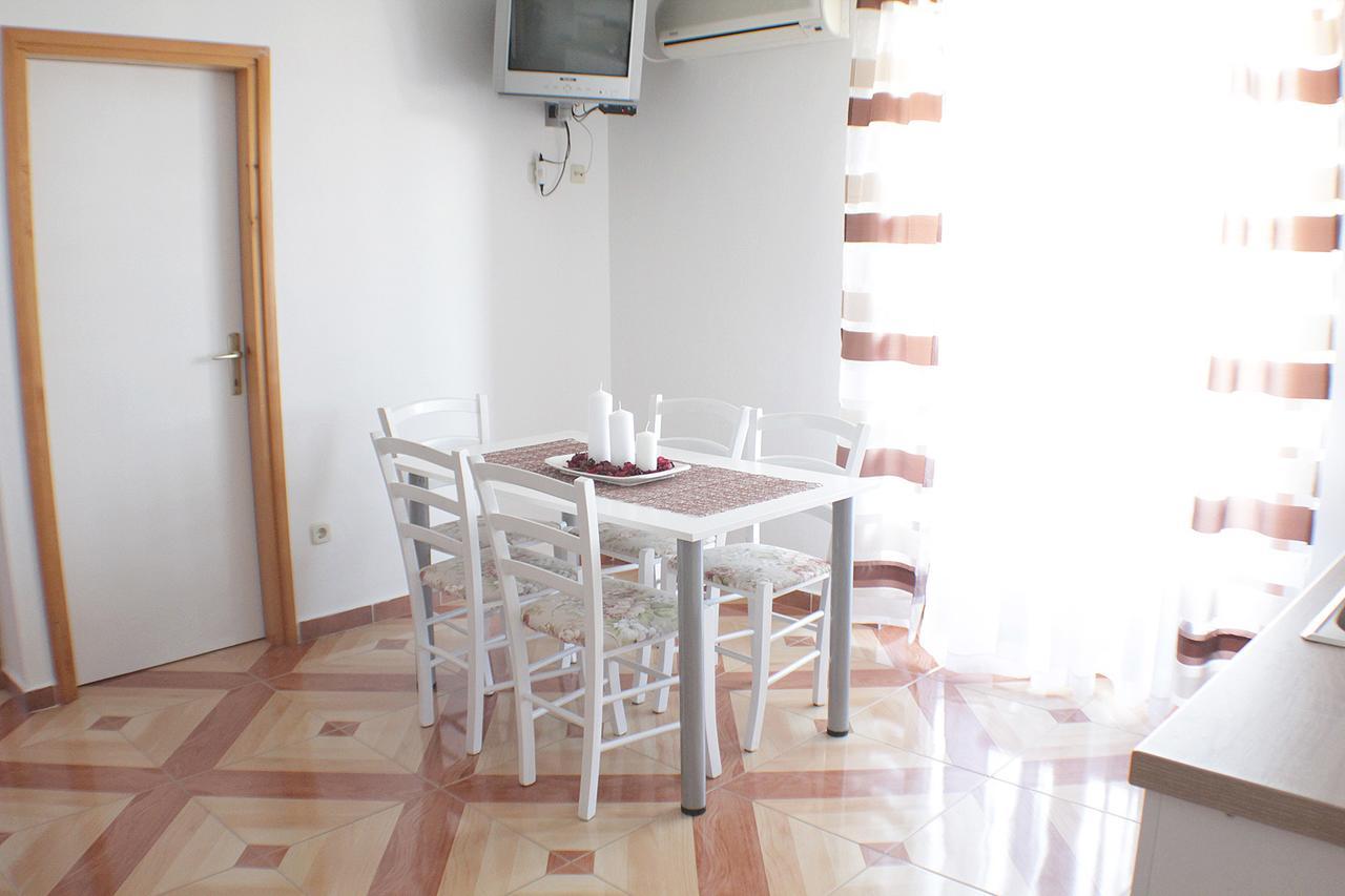 Apartmani Adrijan Krk Đảo Krk Ngoại thất bức ảnh